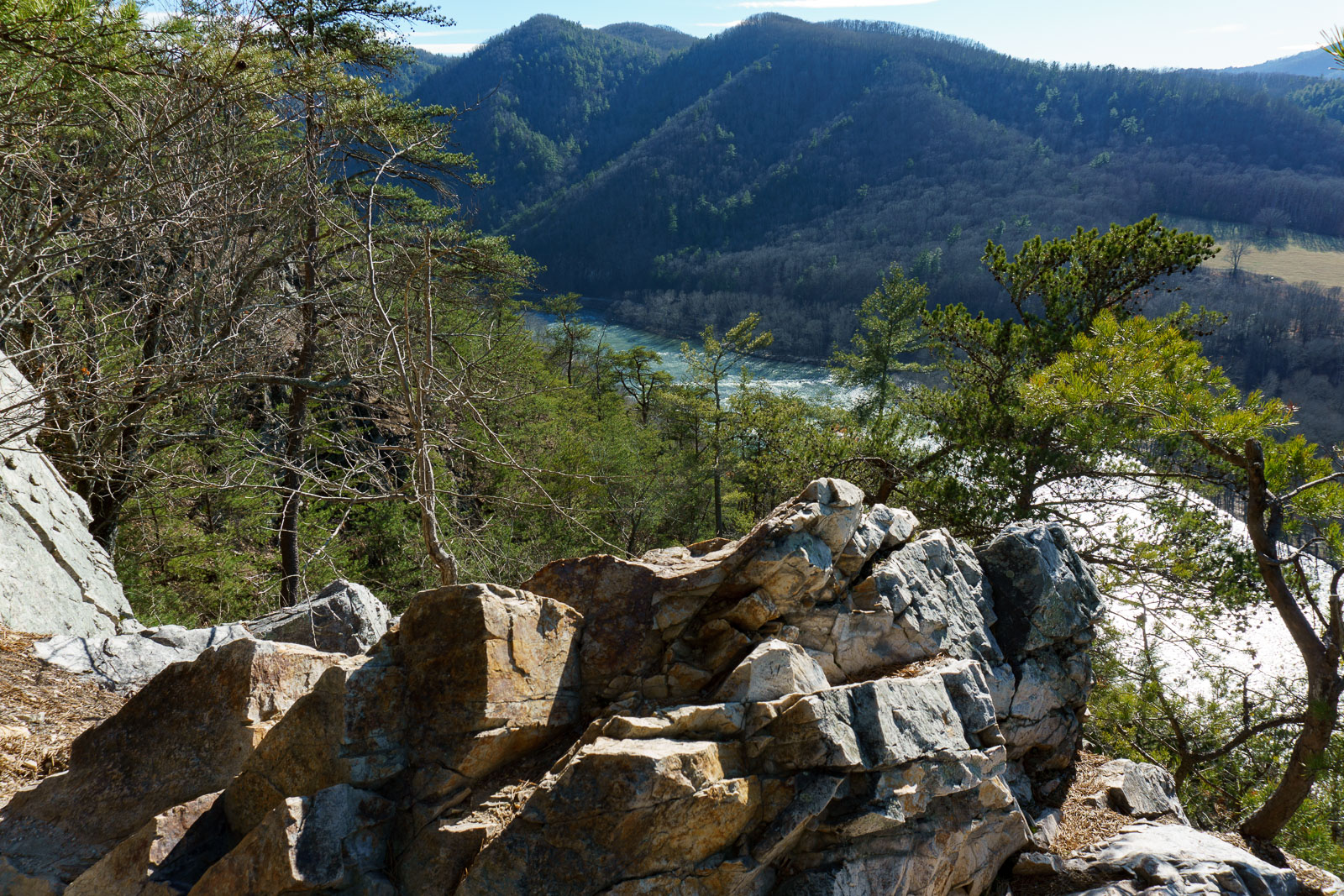 2016-01-30_pisgah-hot-springs_appalachian-trail-view-lovers-leap-ridge-river.jpg View from Lover's Leap Ridge